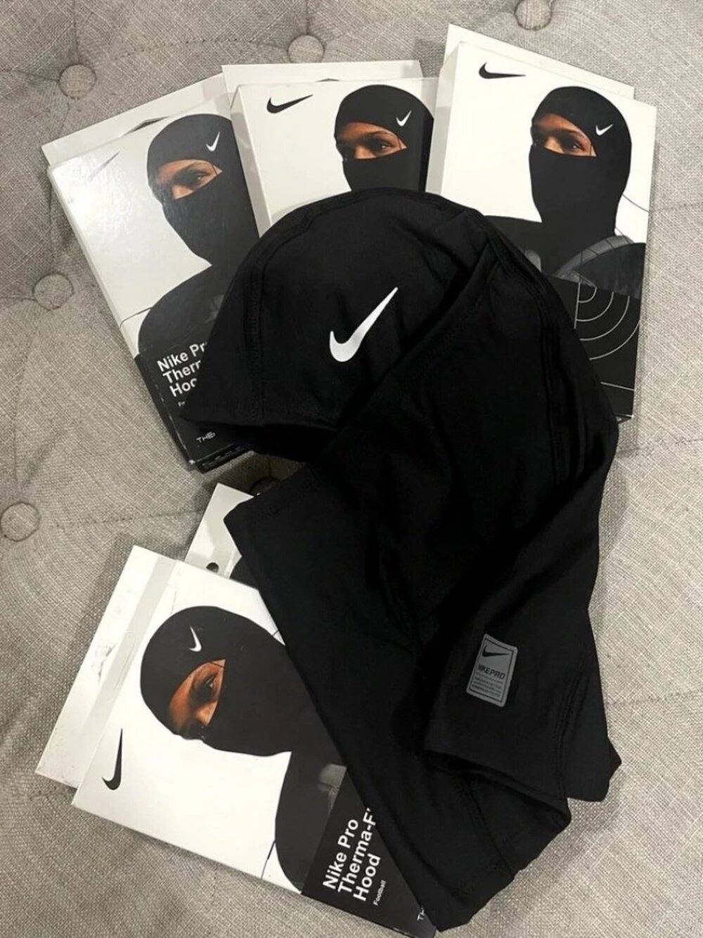Nike Pro Therma-FIT Hyperwarm Hood Balaclava Black Ski Mask Running Football NWT